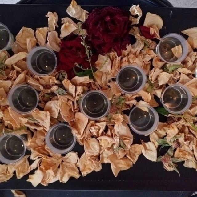 dried edibe rose petals Kumeu Flower Farm